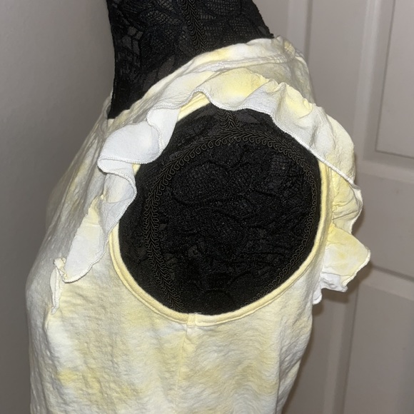 EUC—Knox Rose Yellow Tie-Dye Ruffle Tank—Size Medium - Picture 5 of 9